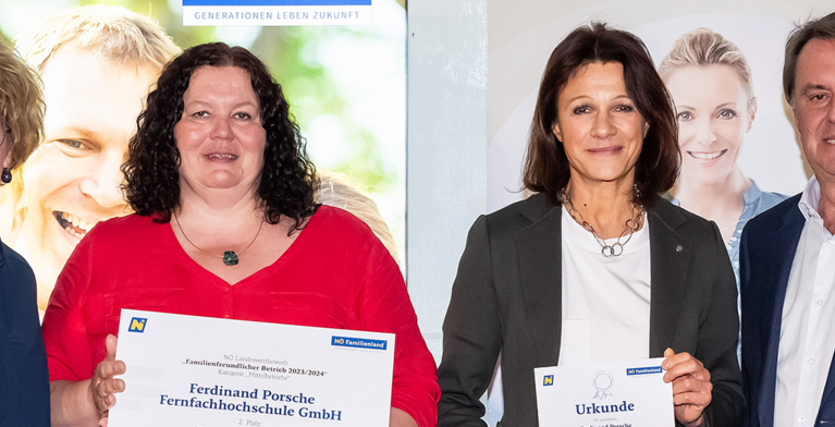 Headerbild: Gruppenfoto Familienfreundlicher Betrieb (c) Andreas Kraus