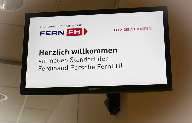 Bild: Willkommen am neuen Campus der FernFH