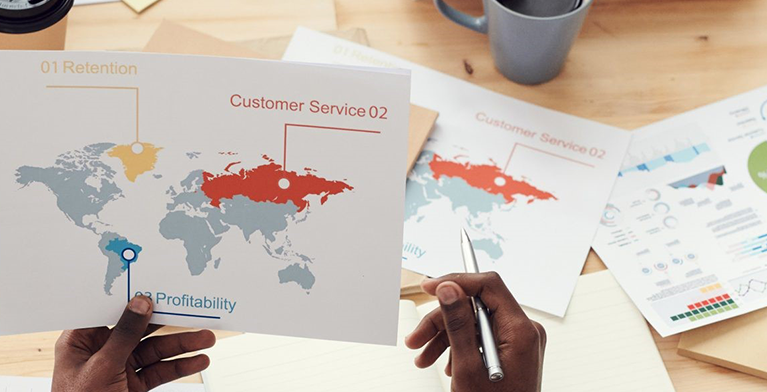 Bild: Kurzlehrgang International Sales und Marketing © Pexels fauxels Bild: Kurzlehrgang International Sales und Marketing © Pexels fauxels
