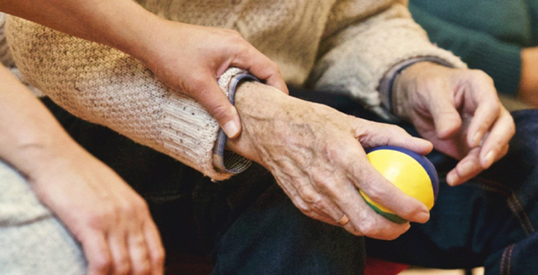 Gastvortrag Aging Services Management Bachelor über den Alltag pflegender Angehöriger älterer Menschen
